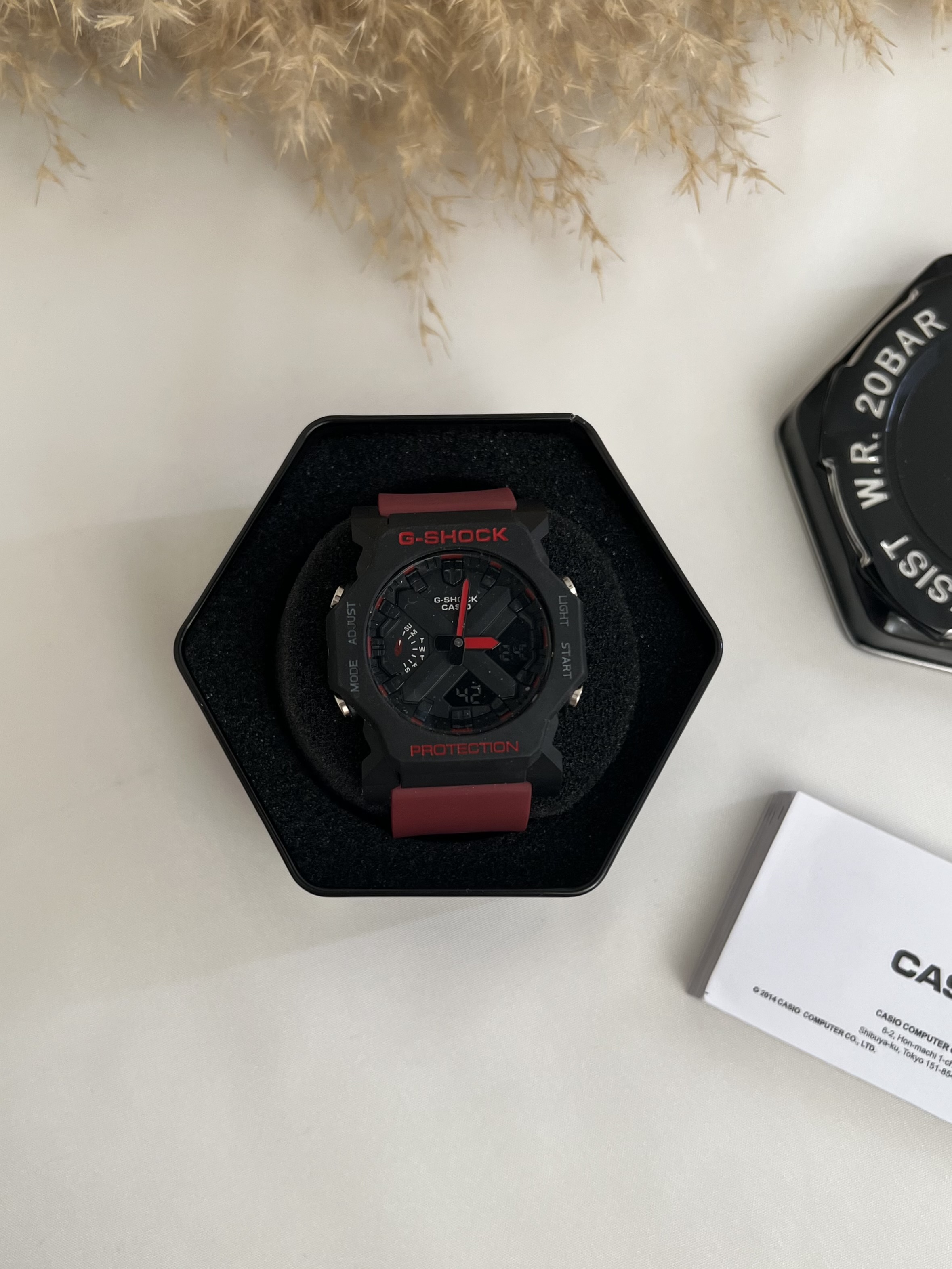 ساعت مردانه جی شاک مدل GA-2300/زرشکی