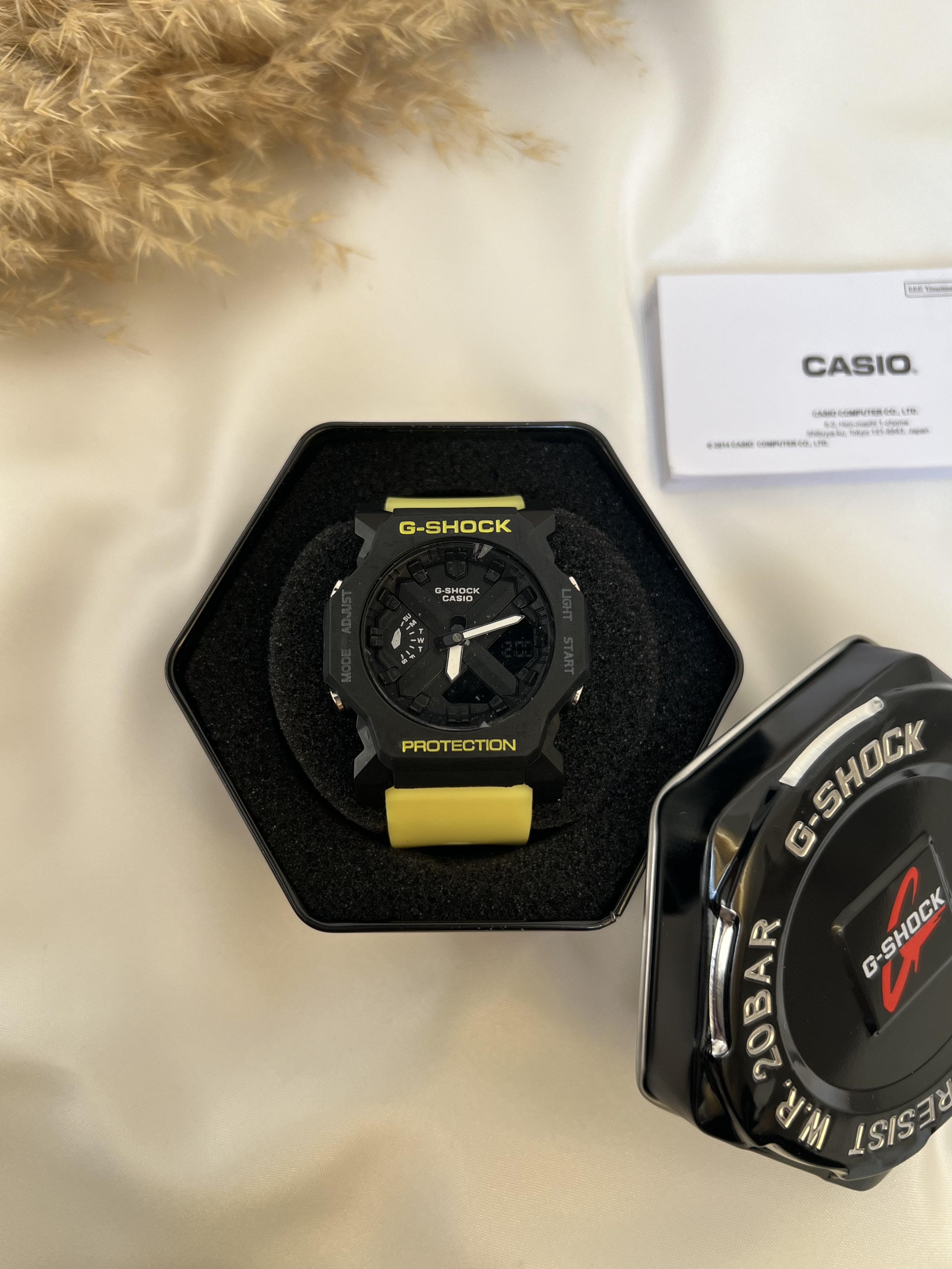 ساعت مردانه جی شاک مدل GA-2300/زرد