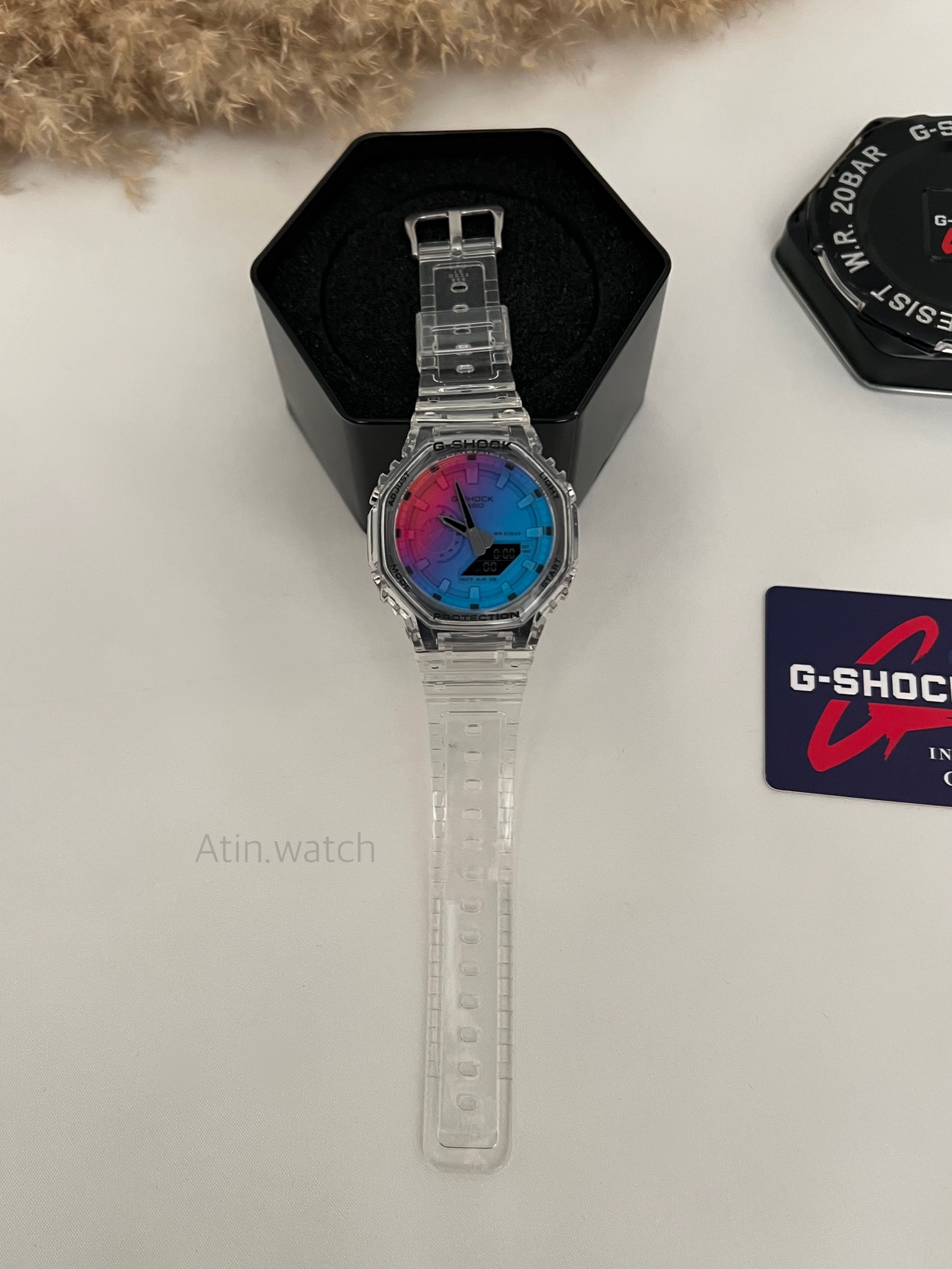 ساعت جی شاک مدل GA-2100 / بند شفاف صفحه رنگین کمانی